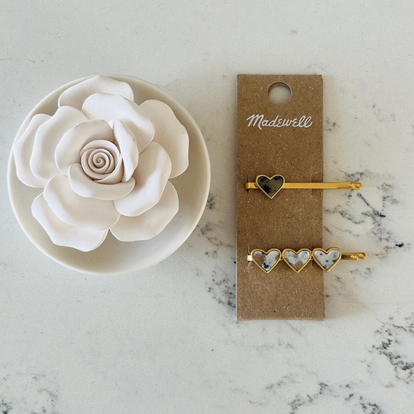 Madewell Two-Pack Stone Heart Hair Pins - Picture 5 of 12
